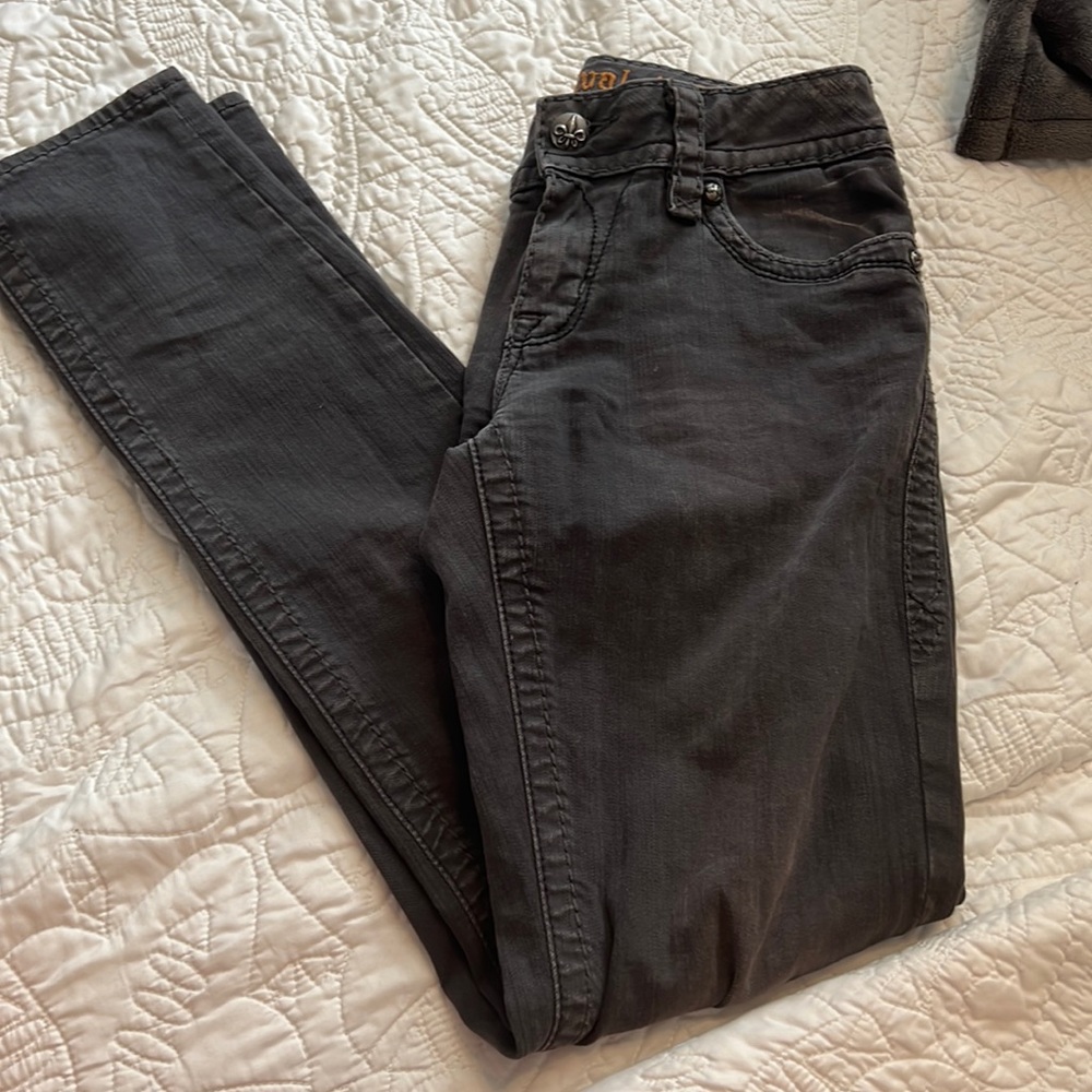 Light wash black miss me jeans size 29